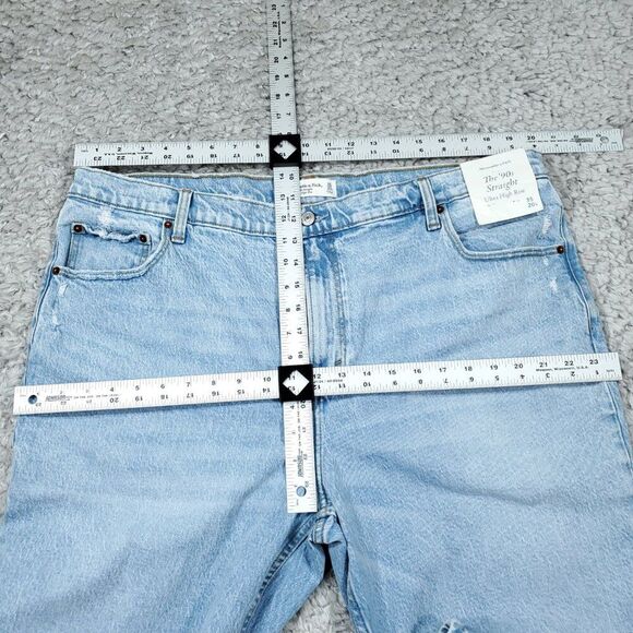 Abercrombie 20 Short 90s Straight Ultra High Rise Jeans Light Wash Blue Size 35 - Picture 7 of 7
